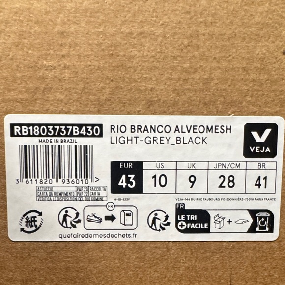 Veja Rio Branco Alveomesh - Light Grey and Black Athletic Shoes - New in Box - Picture 2 of 5
